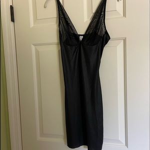 Black slip/slimmer/nightie Lg